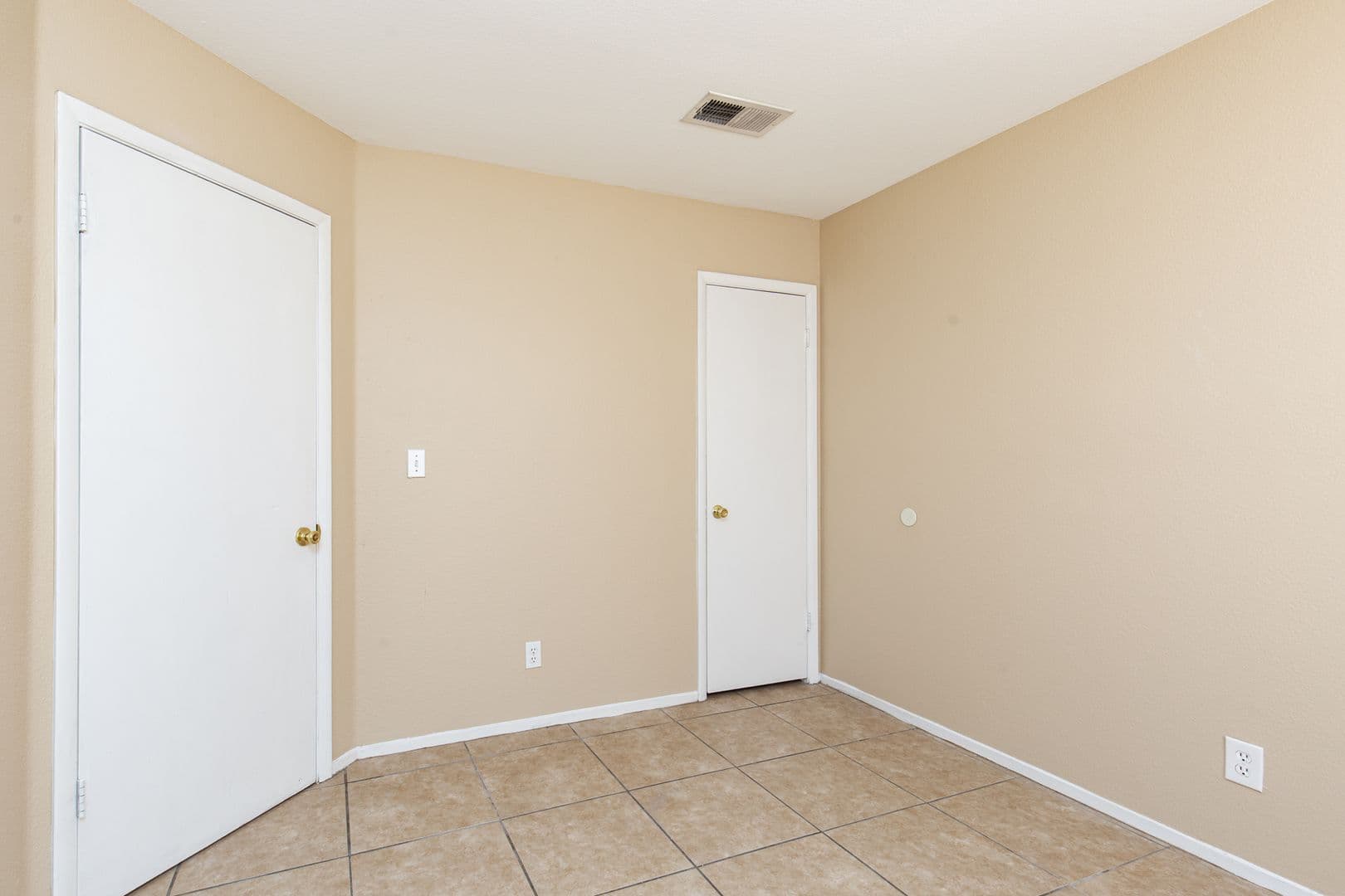 Las Vegas House: 8348 Granite Peak Ct