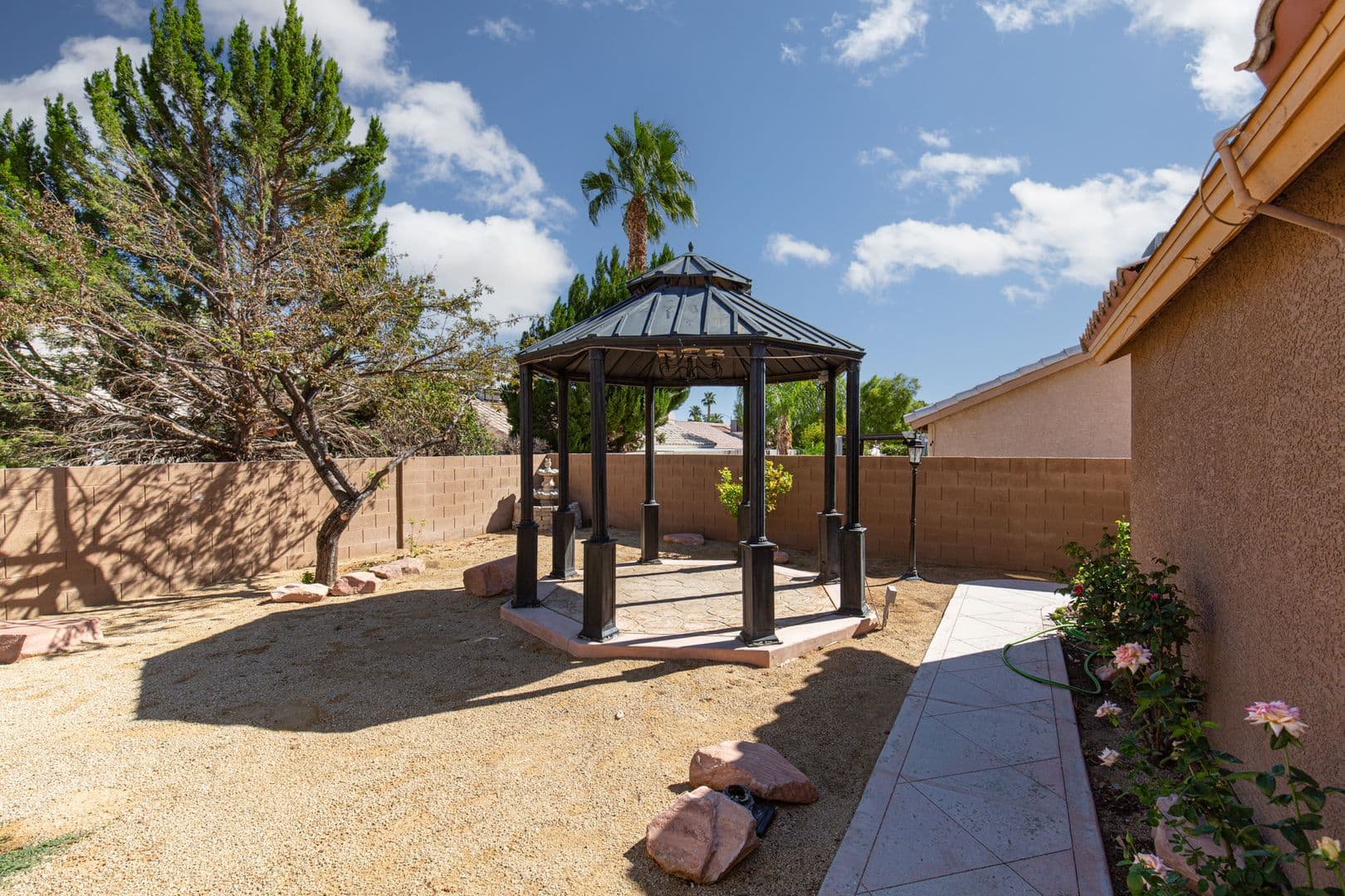 Las Vegas House: 7900 White Grass Ave