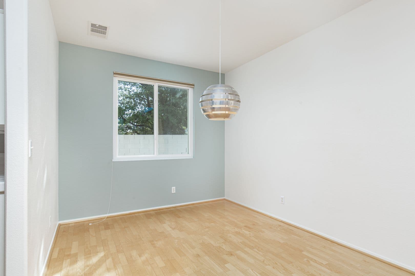 Henderson House: 256 Horizon Pointe CIR