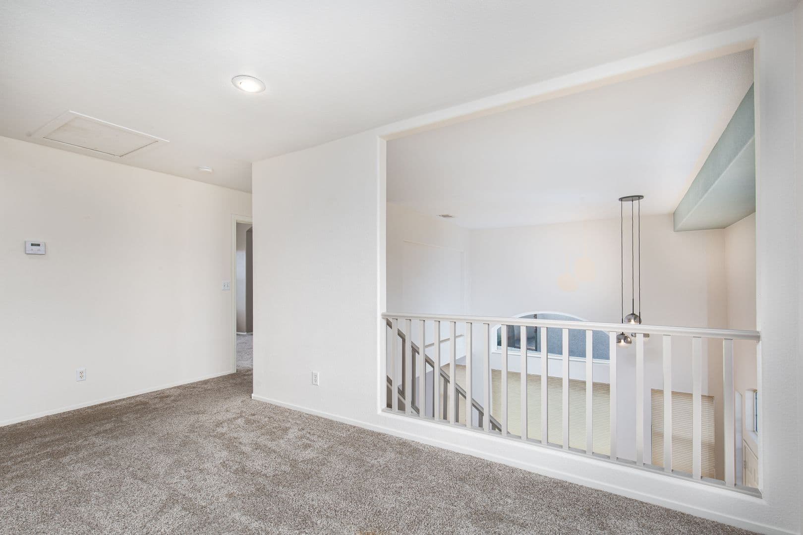 Henderson House: 256 Horizon Pointe CIR