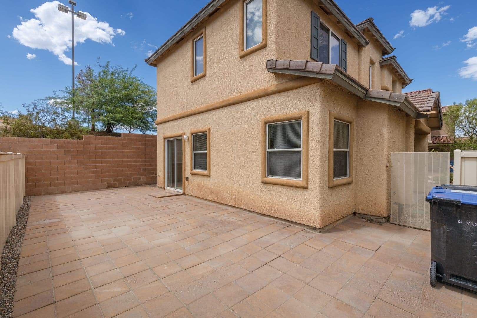 Henderson House: 791 Sunrise Crossing St