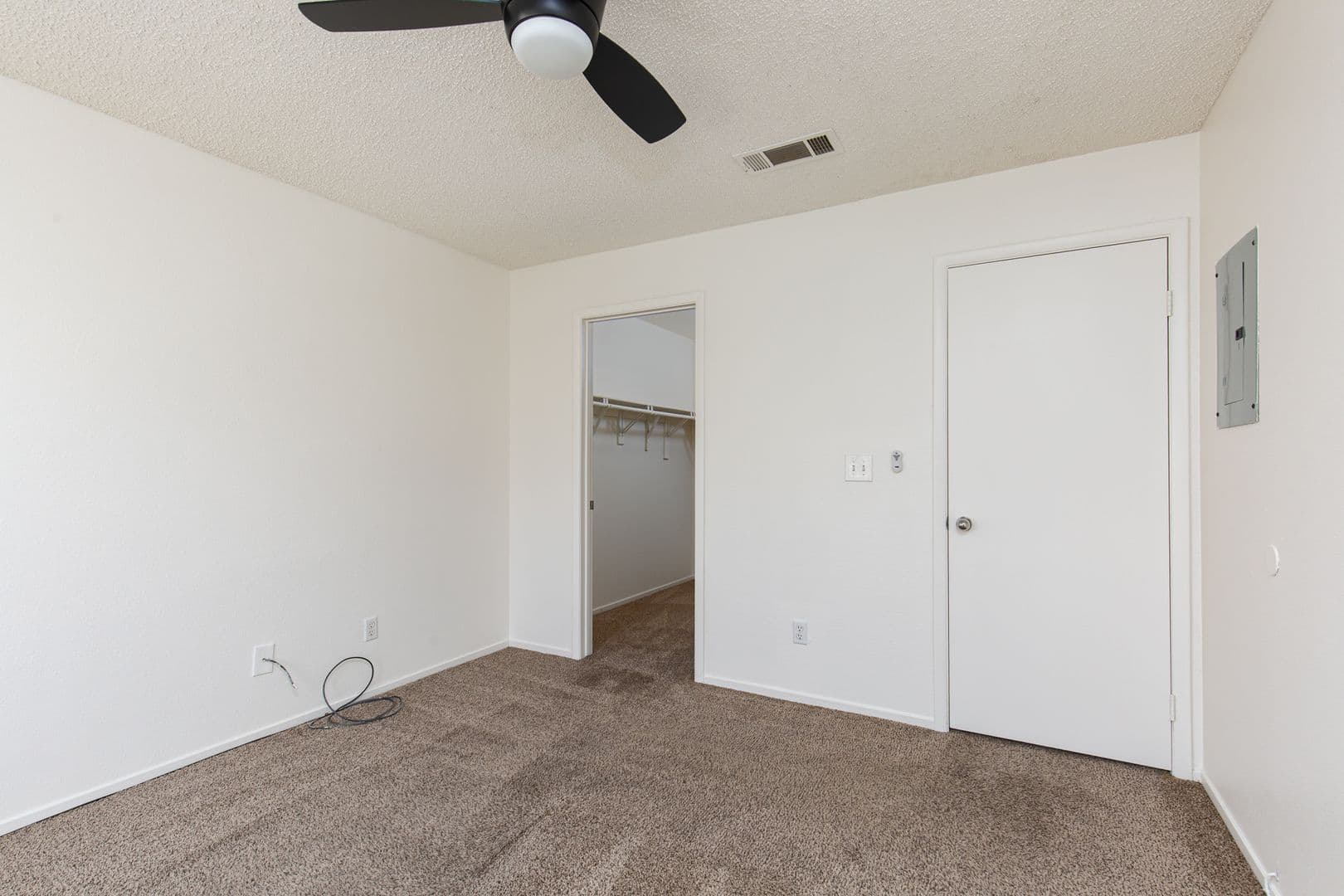 Las Vegas House: 7100 Pirates Cove Rd #2042