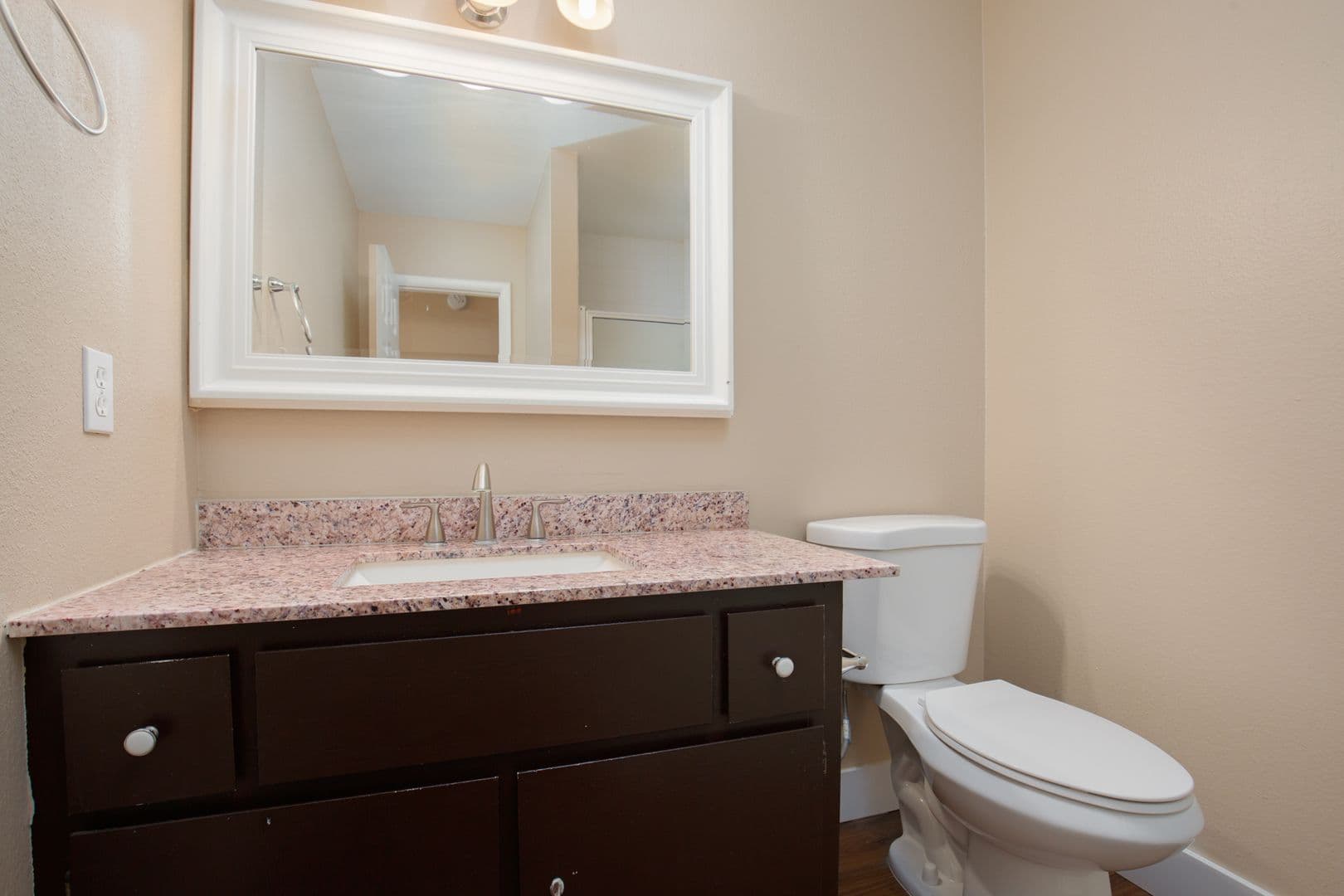 Henderson House: 619 Pepper Tree Cir