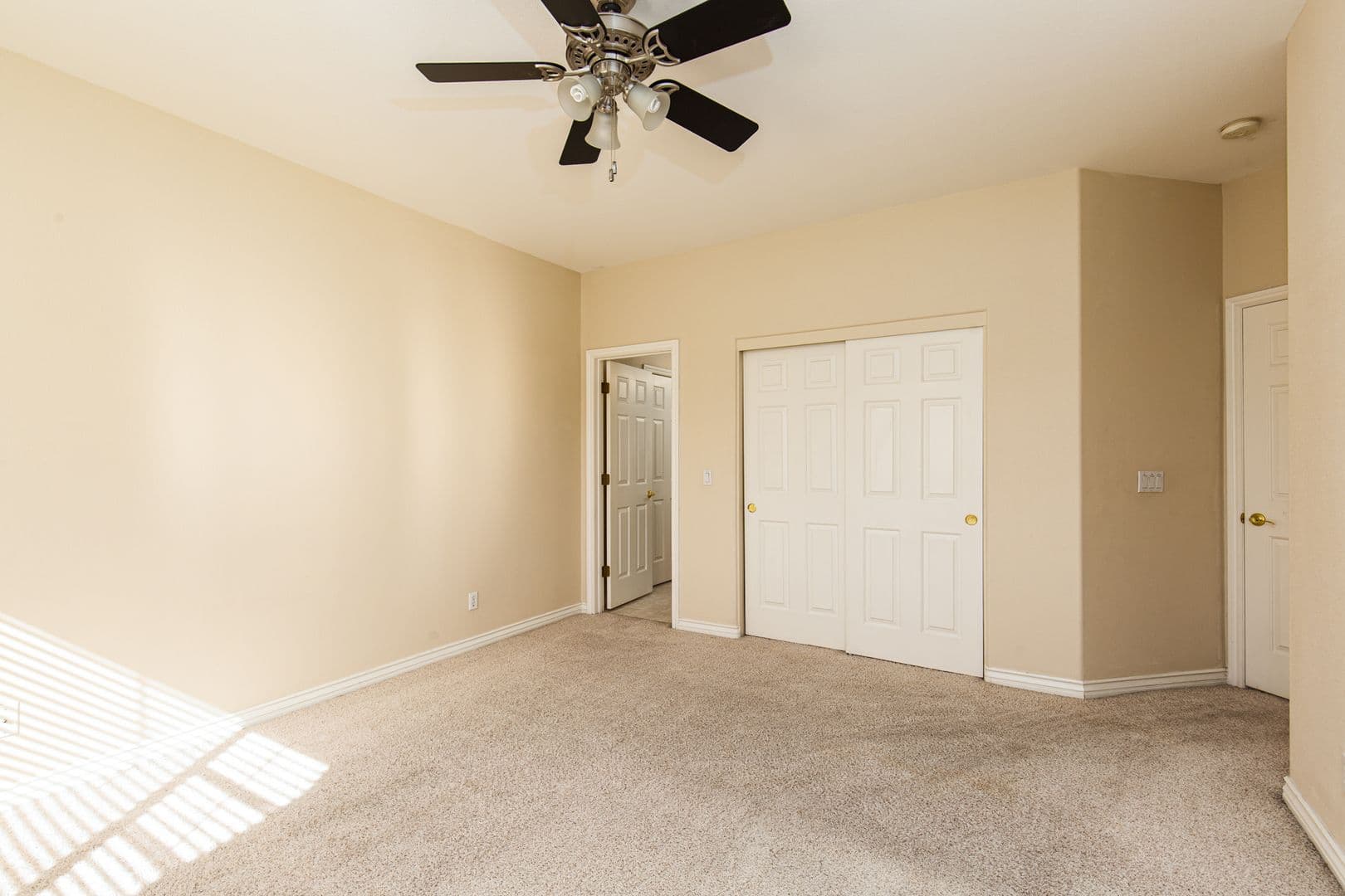 Las Vegas House: 16 Dollar Pointe