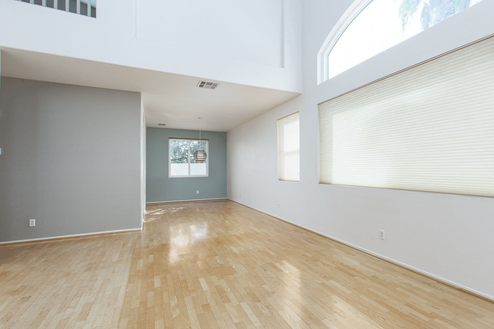 Henderson House: 256 Horizon Pointe CIR