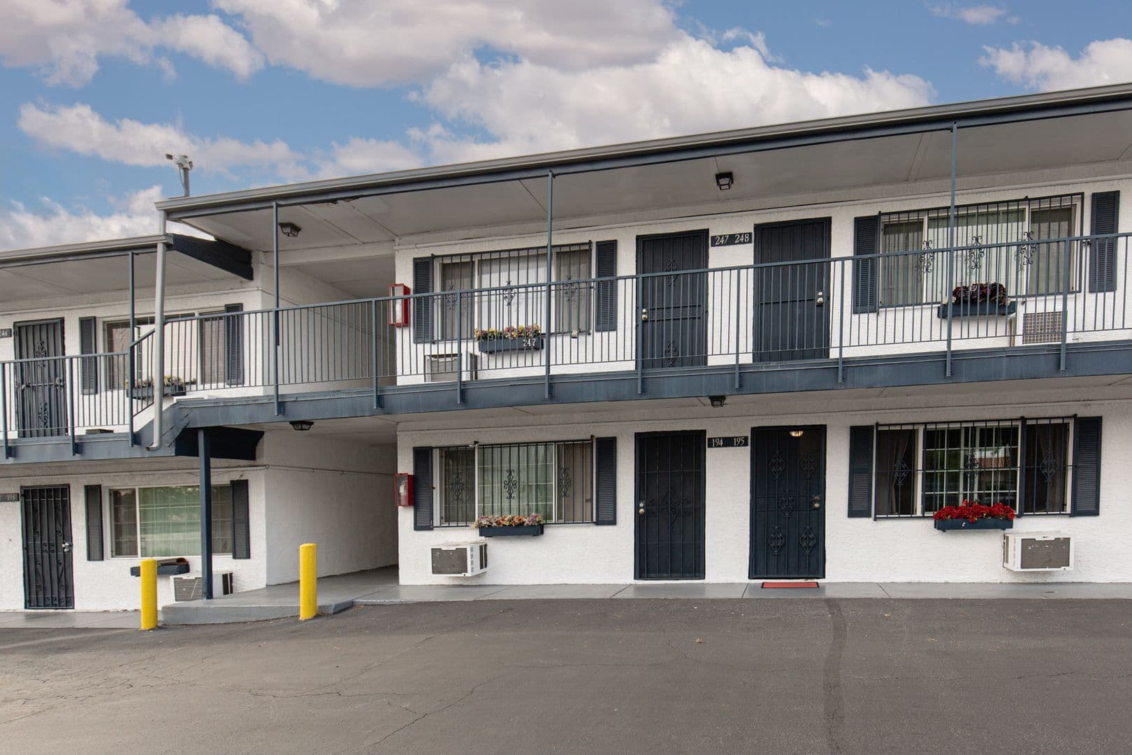 Las Vegas House: 4600 University Center Dr #247