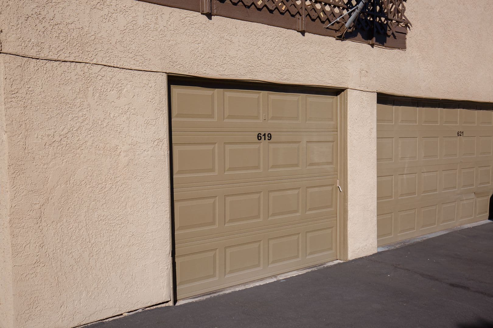 Henderson House: 619 Pepper Tree Cir