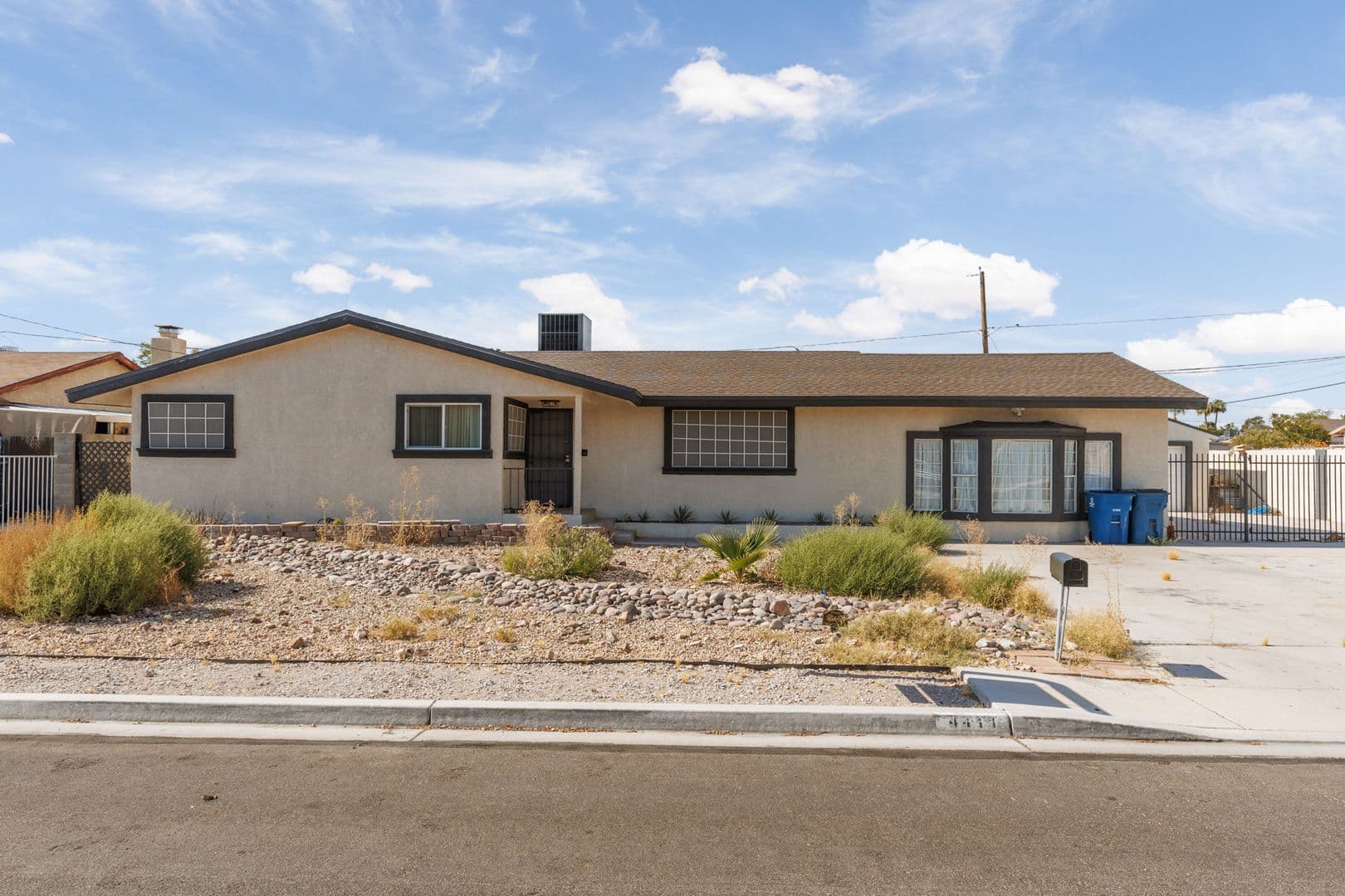 Las Vegas House: 4411 E Boston Ave
