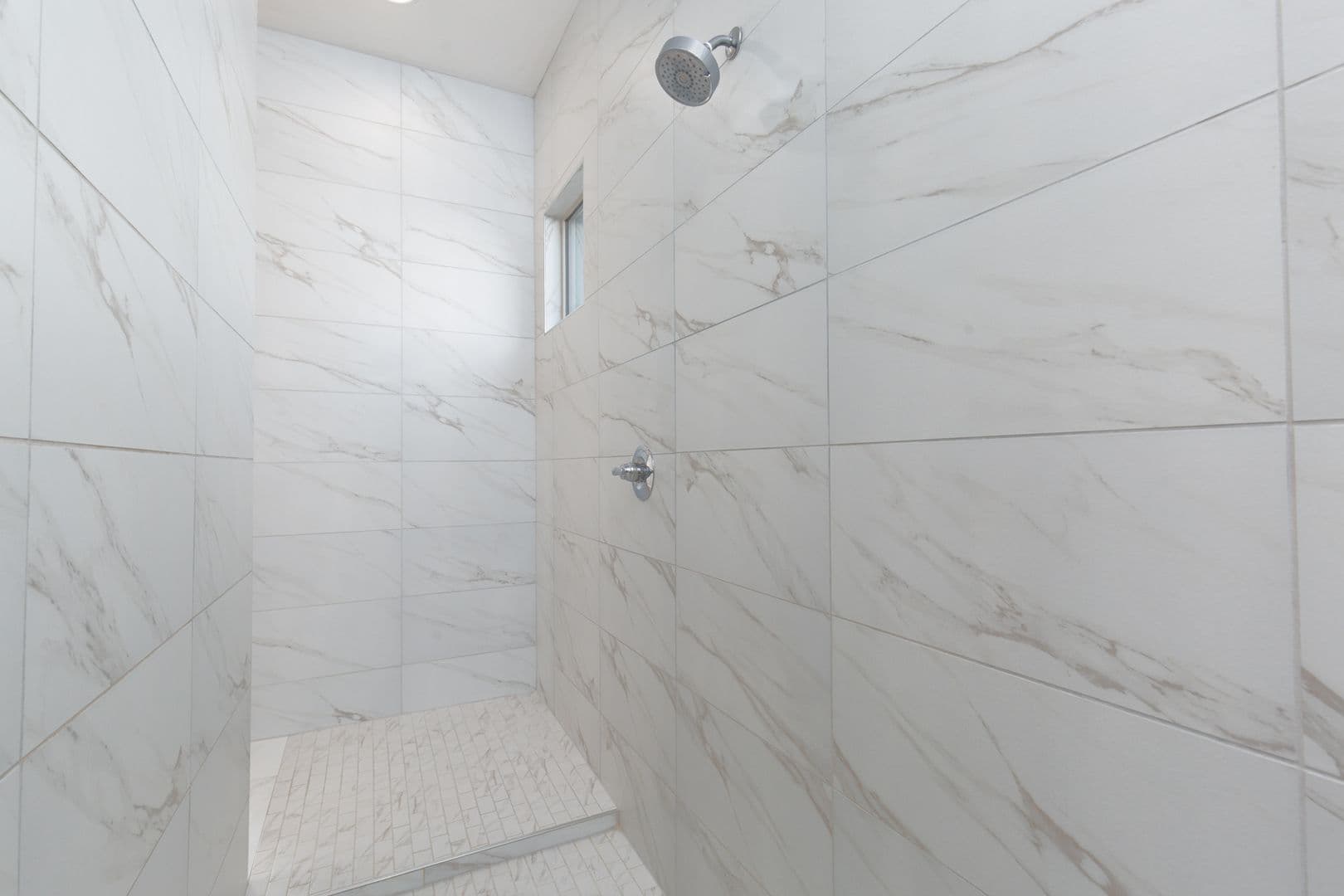 Las Vegas House: 299 Nine Mile Creek Dr
