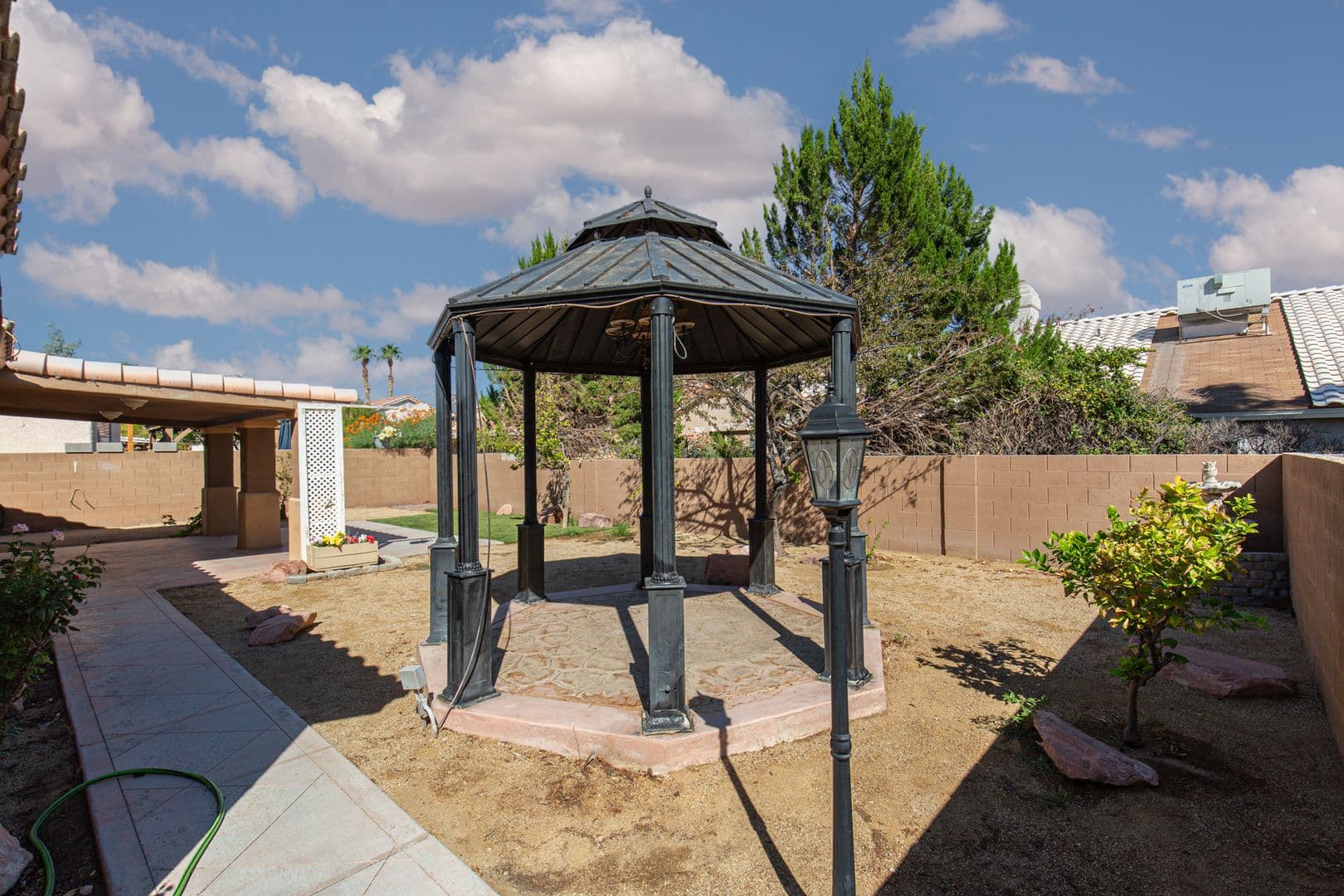 Las Vegas House: 7900 White Grass Ave
