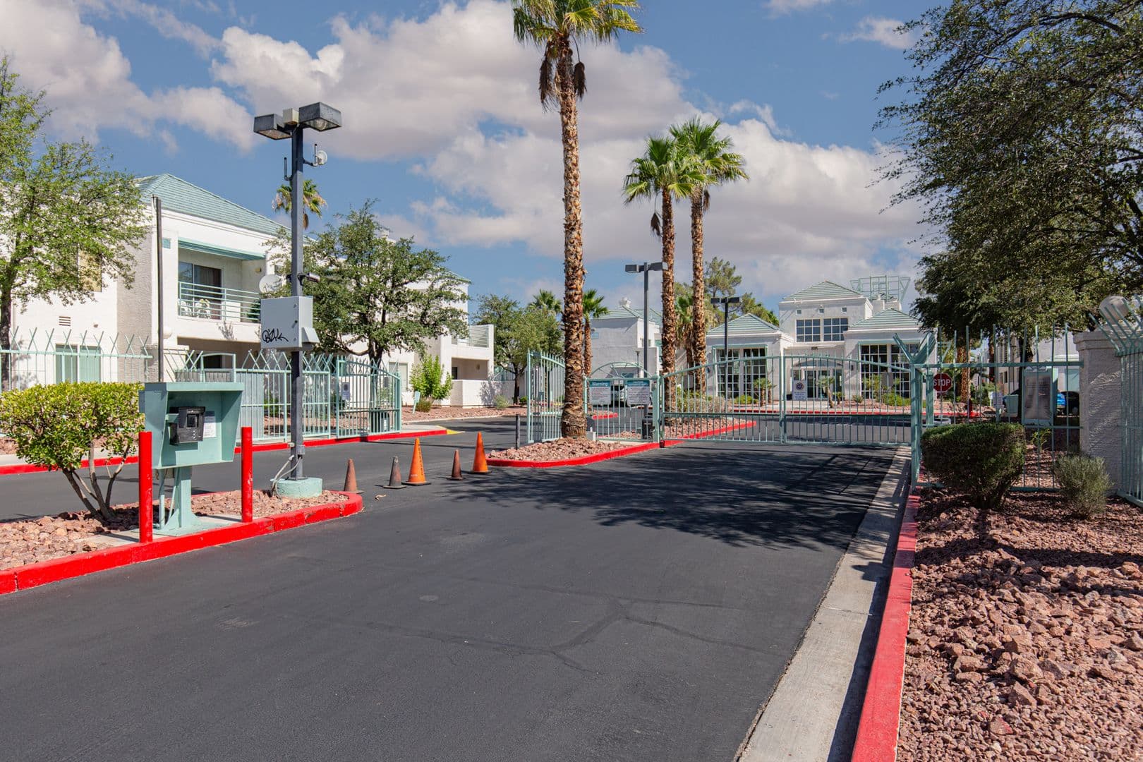 Las Vegas House: 7100 Pirates Cove Rd #2042