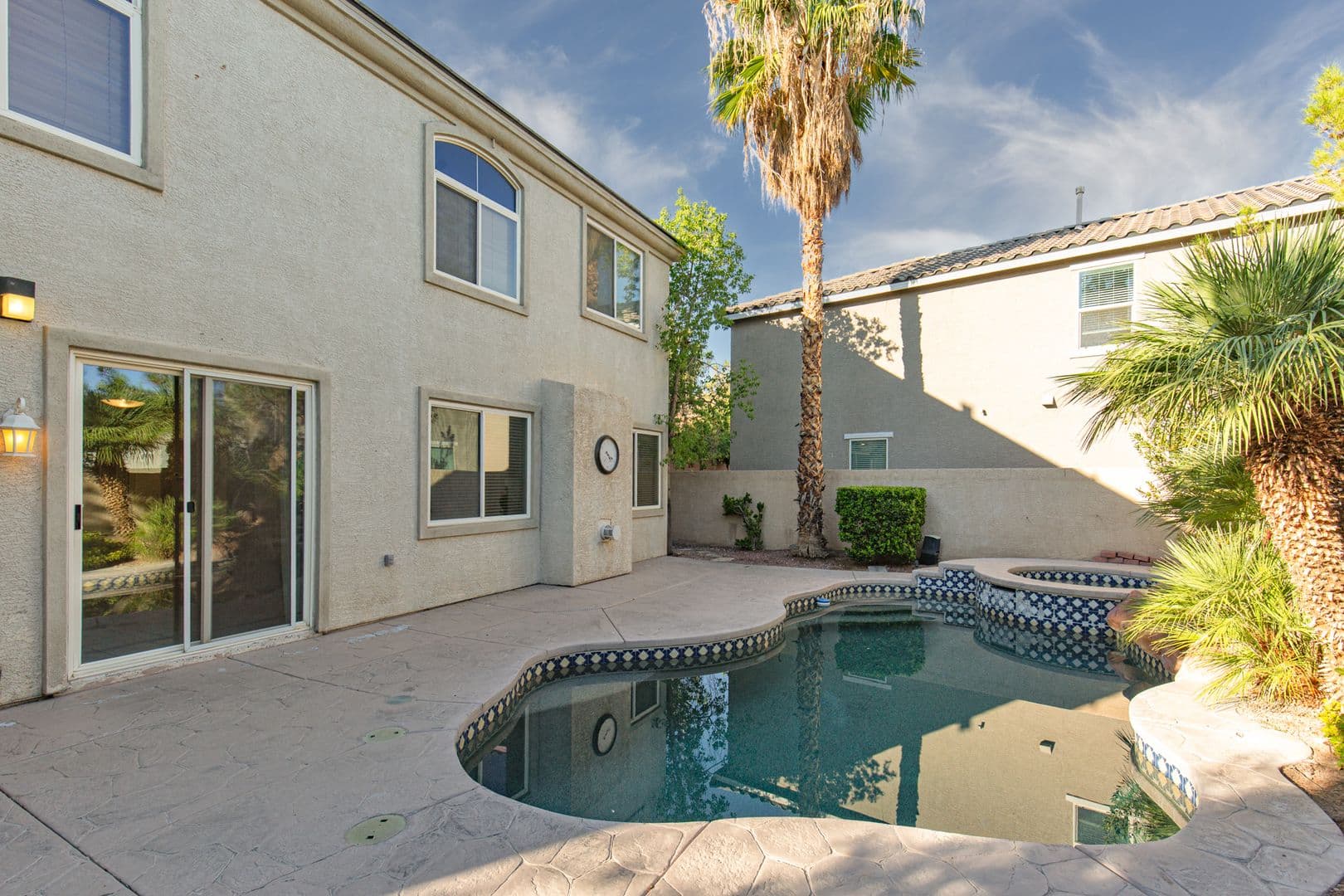 Las Vegas House: 16 Dollar Pointe