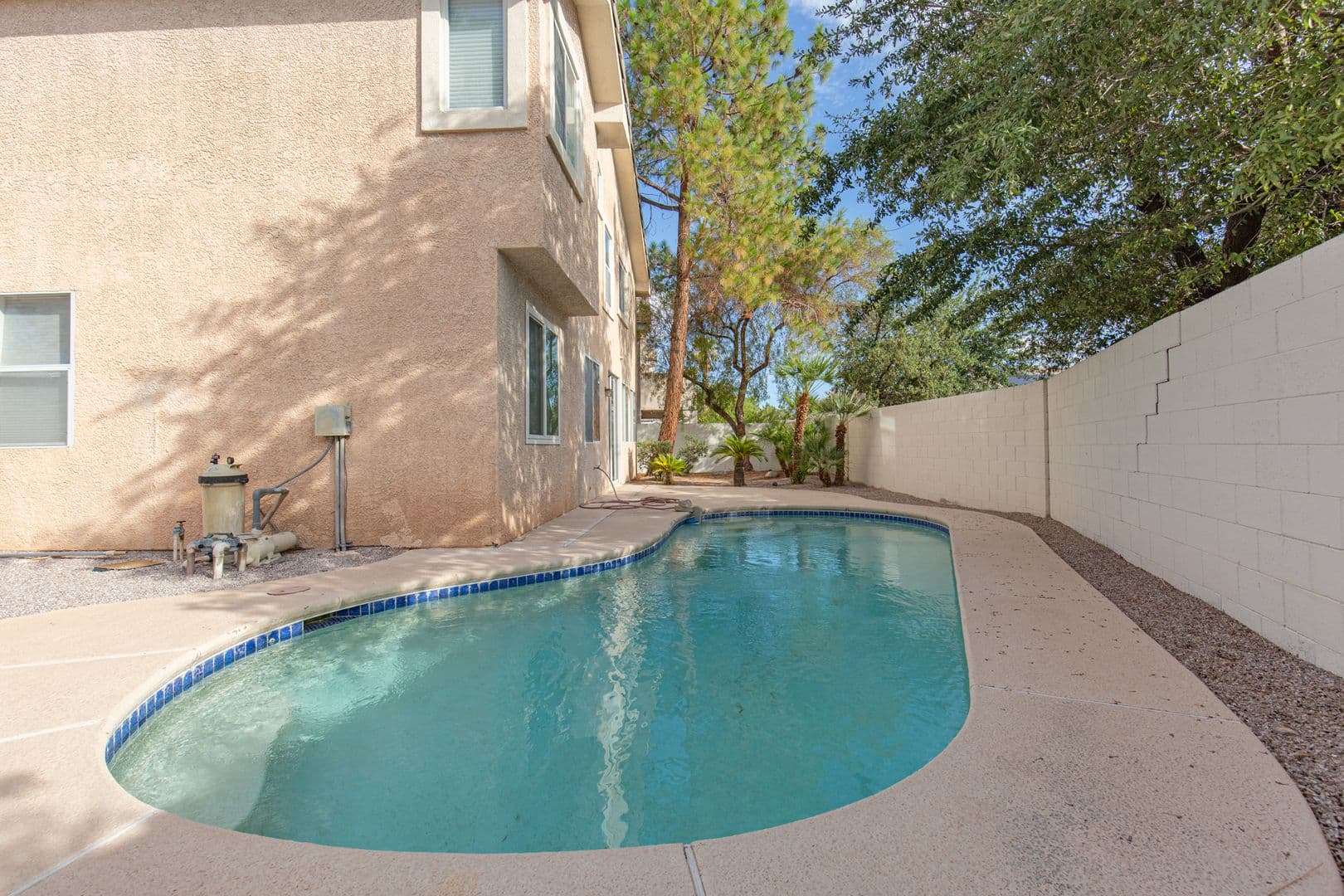 Henderson House: 256 Horizon Pointe CIR