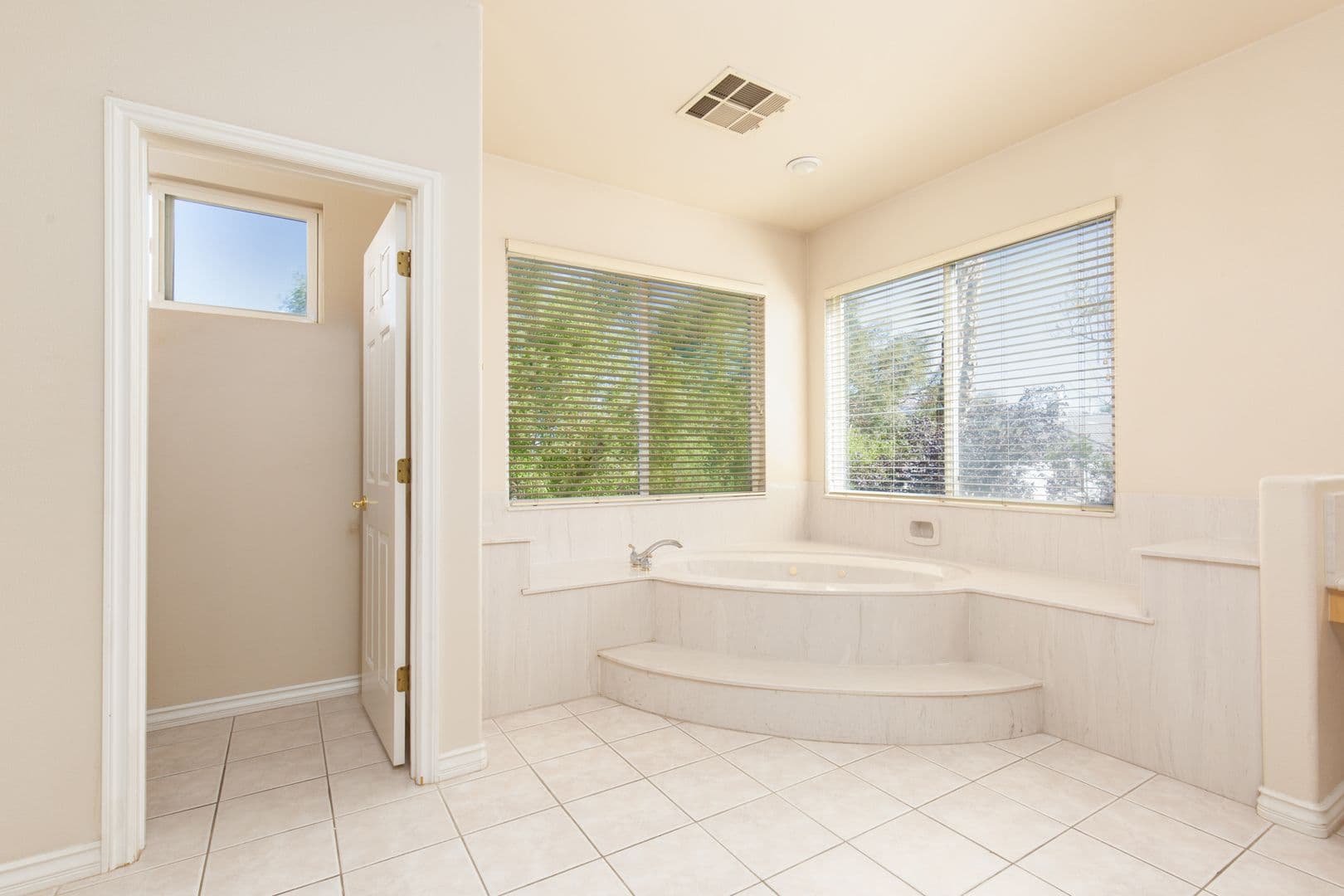 Las Vegas House: 16 Dollar Pointe