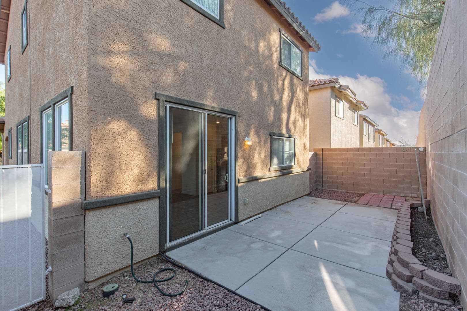 Henderson House: 131 Afternoon Rain Ave