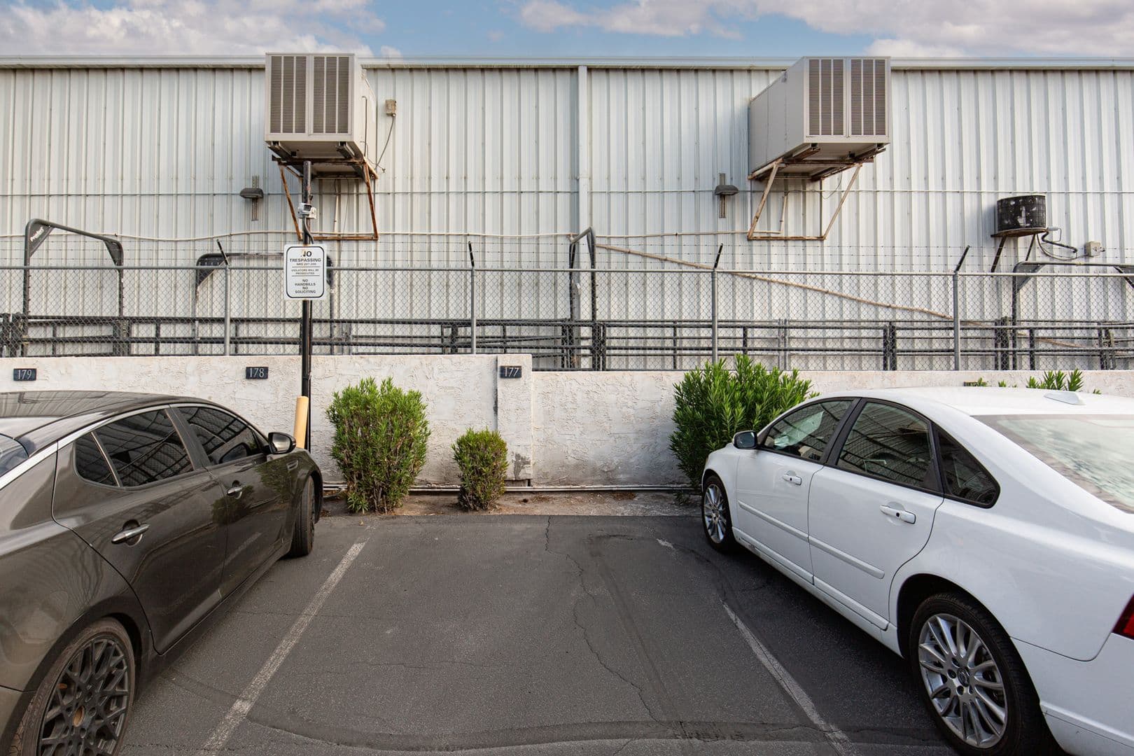 Las Vegas House: 4600 University Center Dr #247
