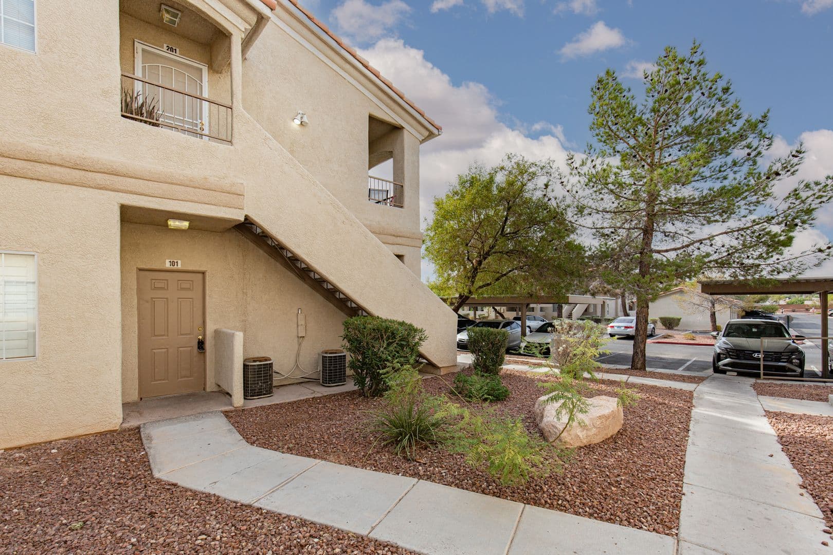 North Las Vegas House: 1881 W. Alexander Rd #101