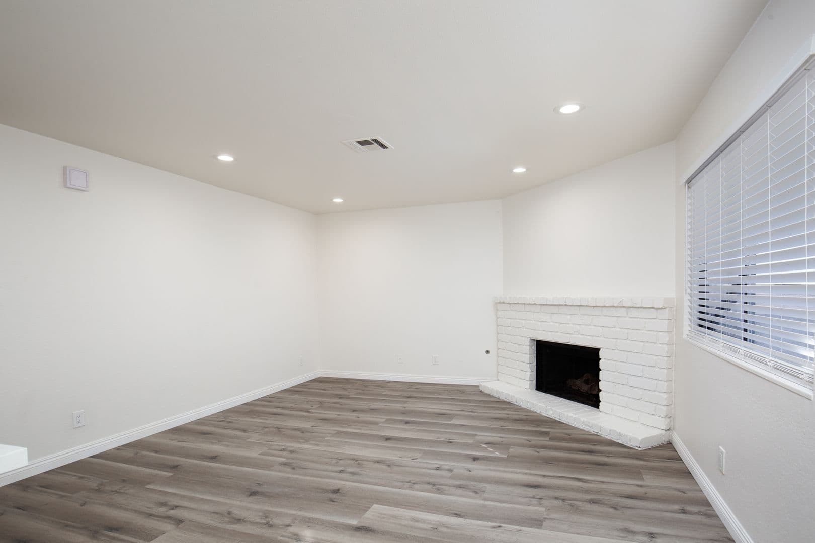 Las Vegas House: 737 Rock Springs Dr # 201