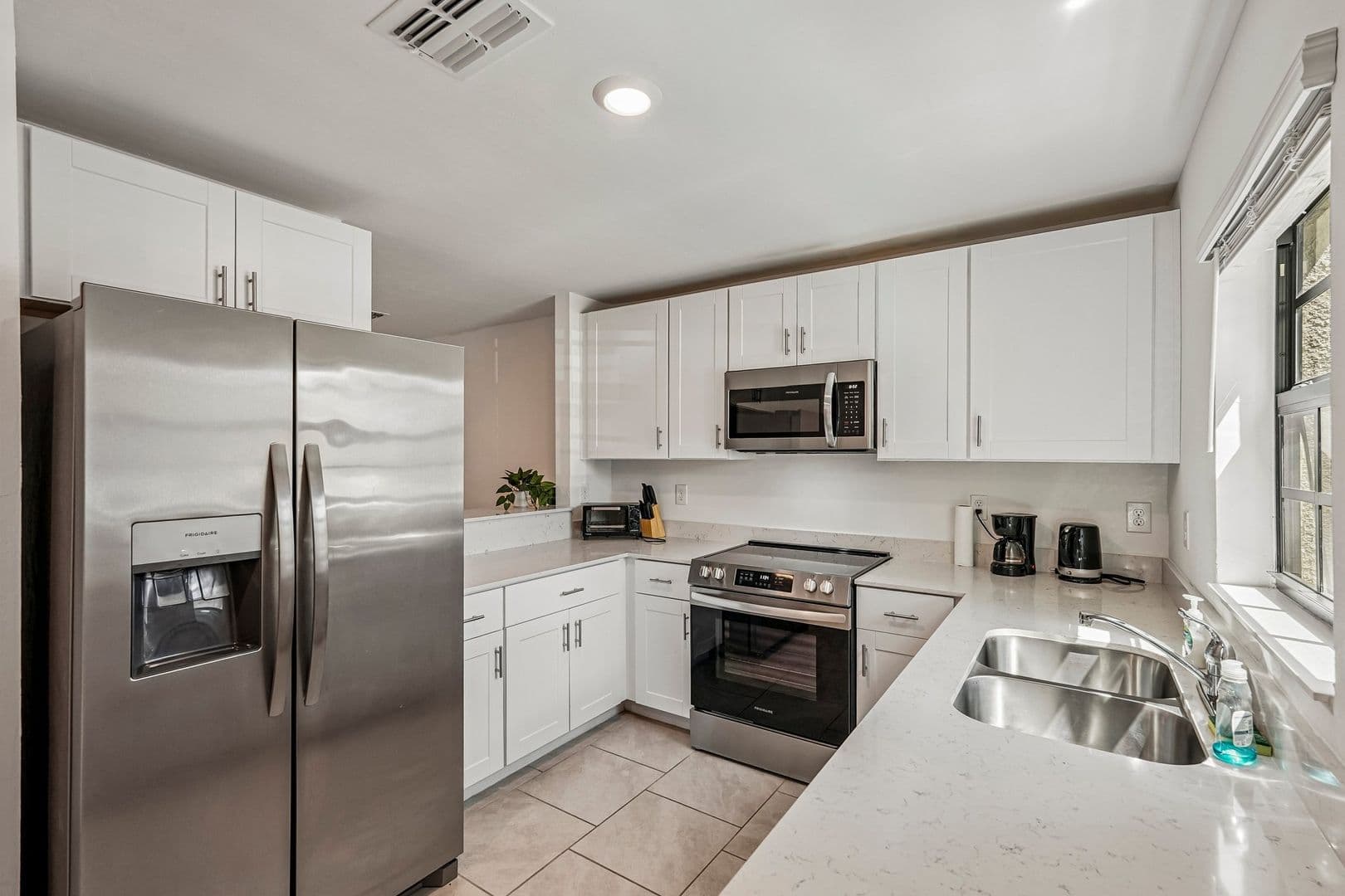 Port Charlotte Apartment: 2062 Vista Ln