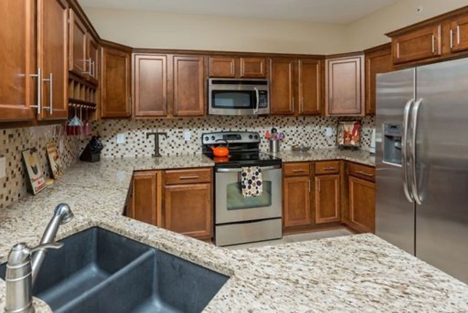 West Des Moines Apartment: 6630 Cody Drive