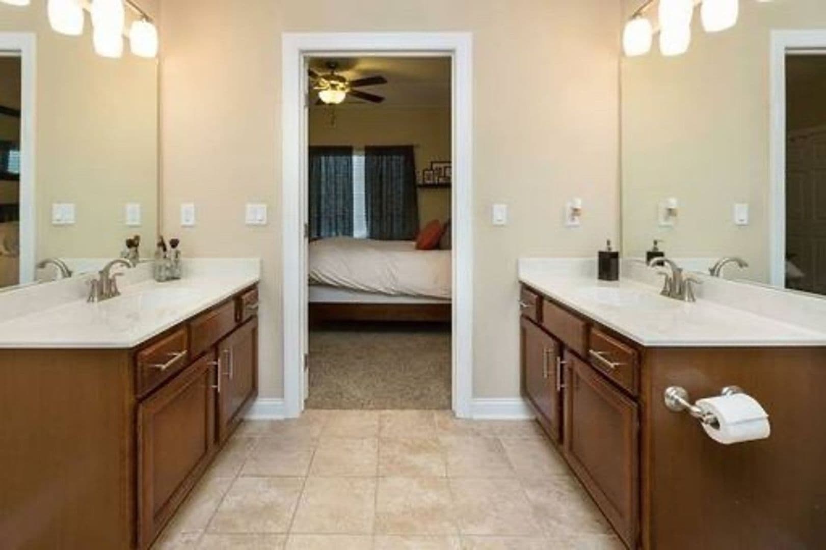 West Des Moines Apartment: 6630 Cody Drive