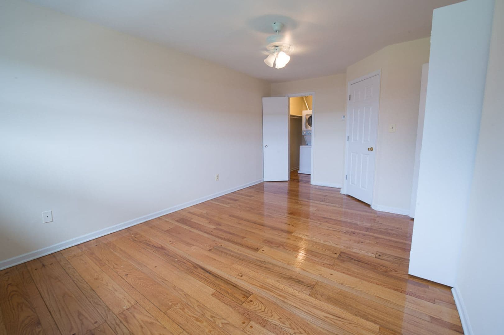 Baltimore Apartment: 2900-2926 Taney Rd