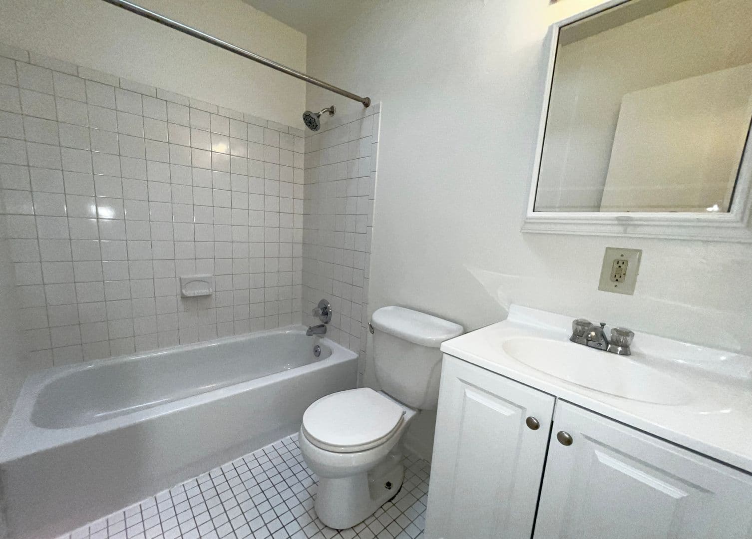 Baltimore Apartment: 2709-2715 Hanson Ave