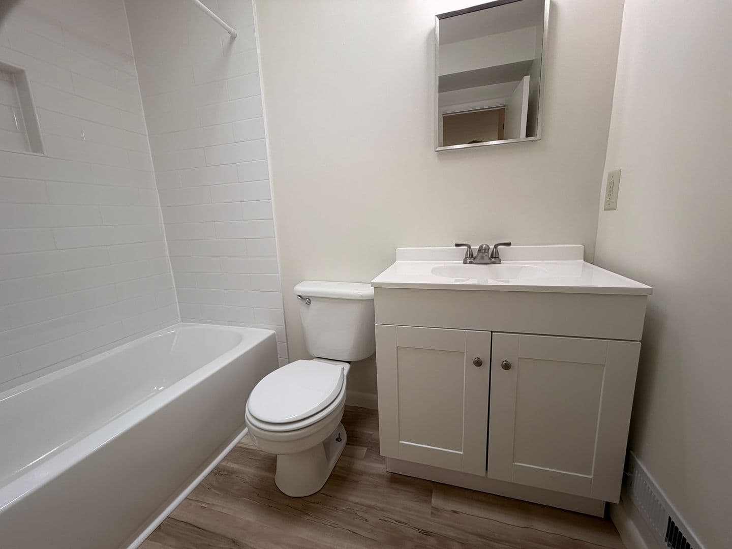 Baltimore Apartment: 2709-2715 Hanson Ave