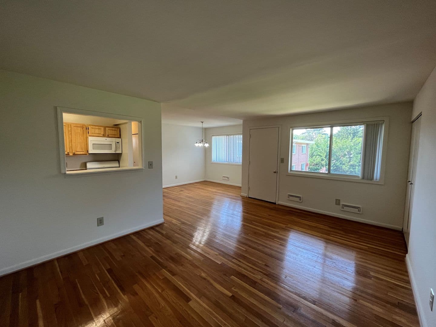 Baltimore Apartment: 2709-2715 Hanson Ave