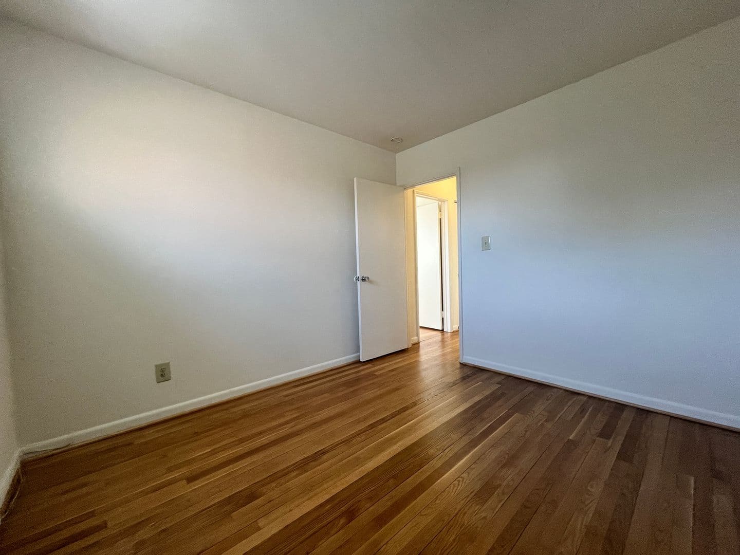 Baltimore Apartment: 2709-2715 Hanson Ave
