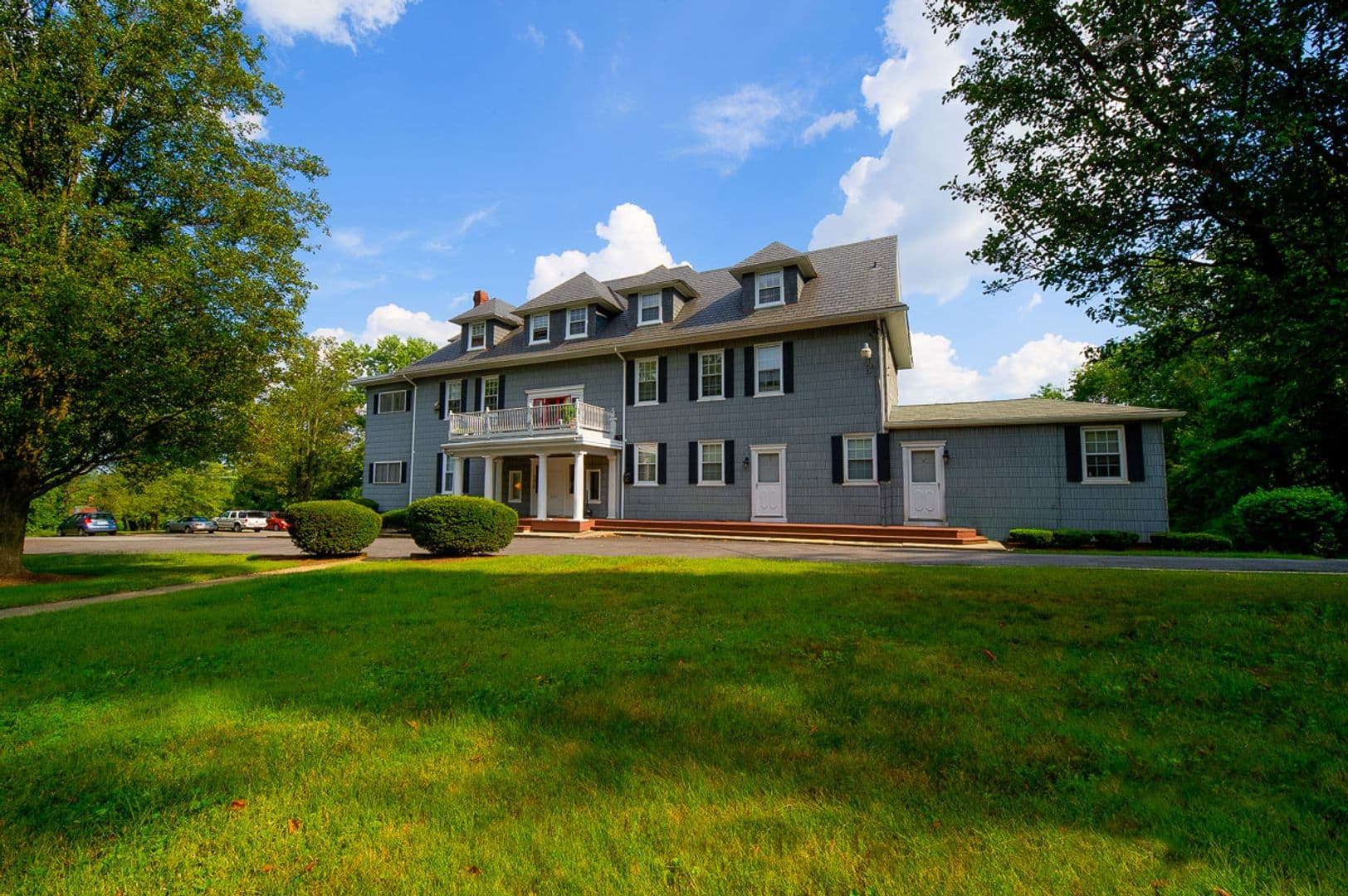 Baltimore Apartment: 2007 Sulgrave Ave