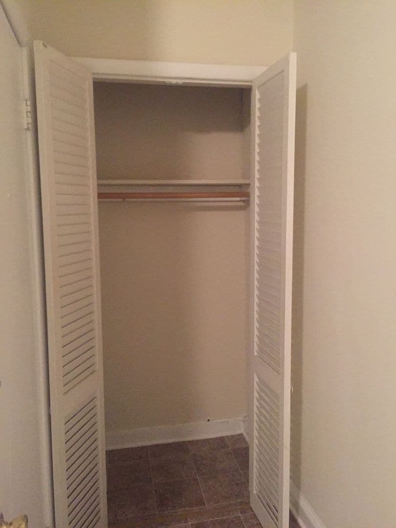Baltimore Apartment: 1706 Bolton St