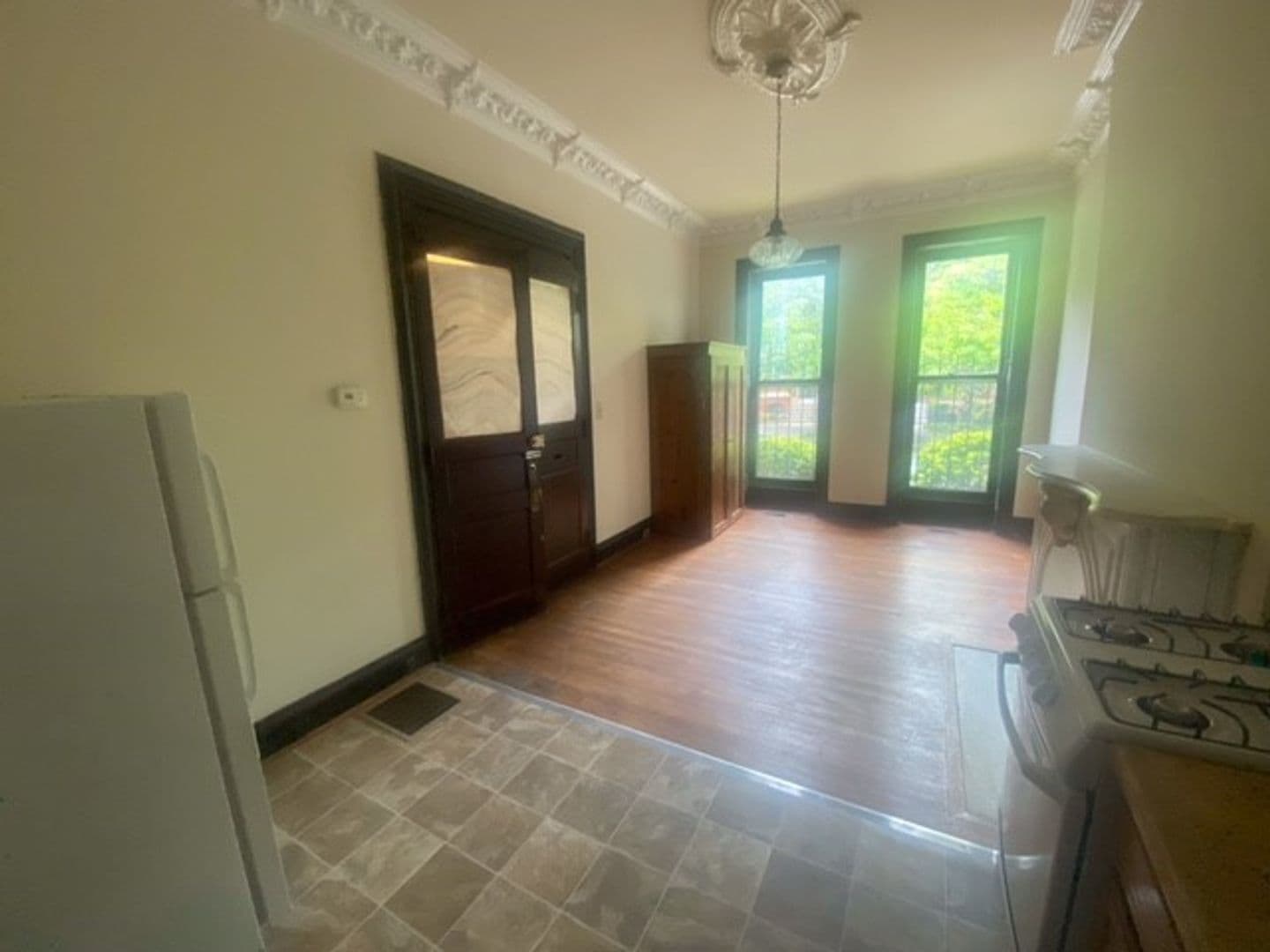 Baltimore Apartment: 1706 Bolton St