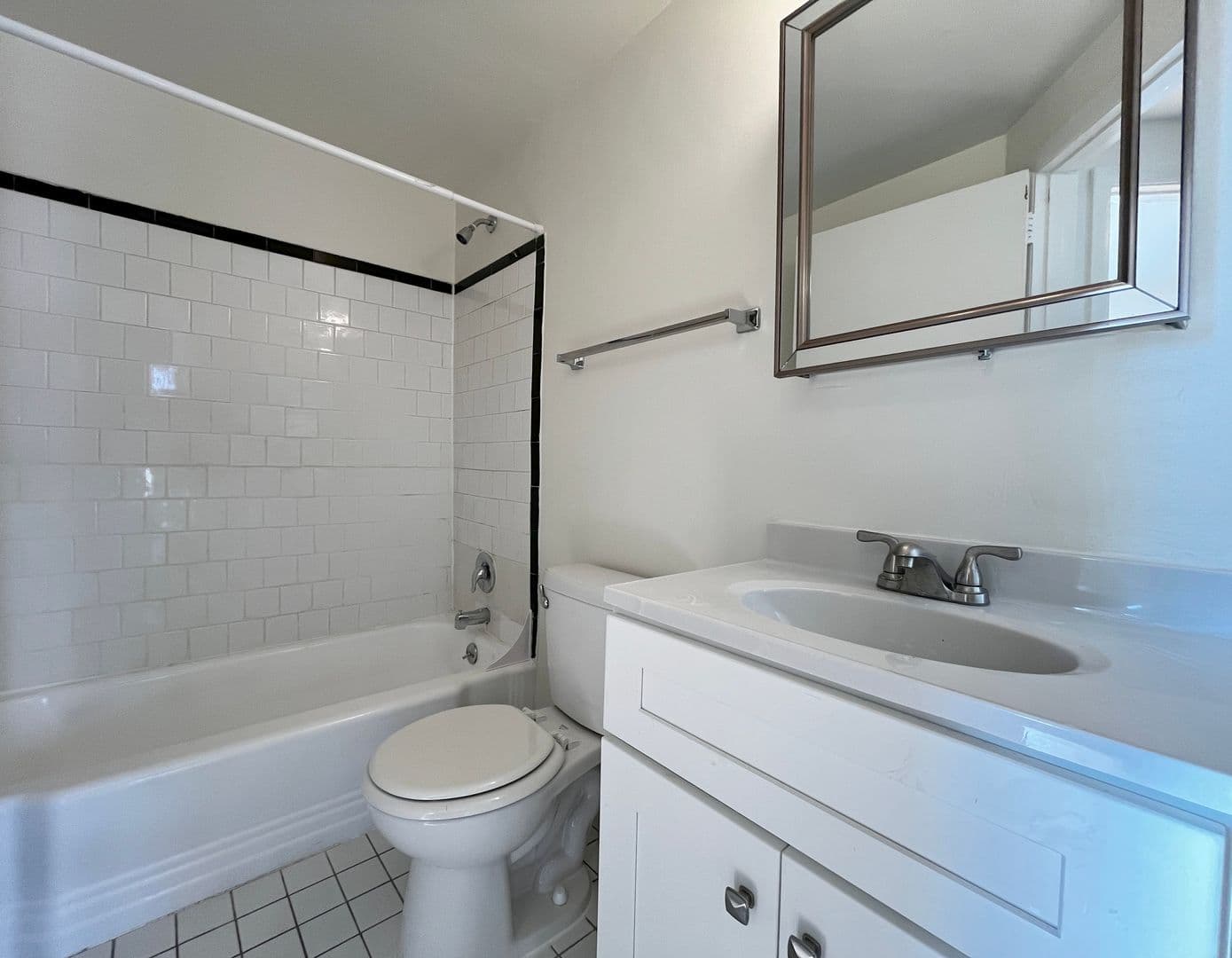 Baltimore Apartment: 4221-4233 Hickory Ave