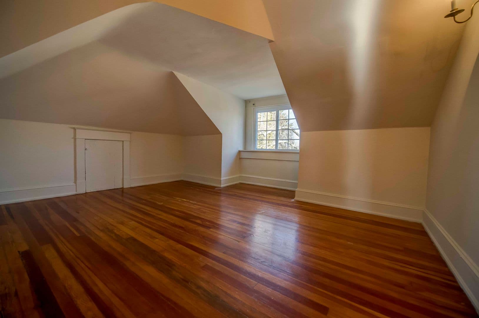 Baltimore Apartment: 5708 Pimlico Rd