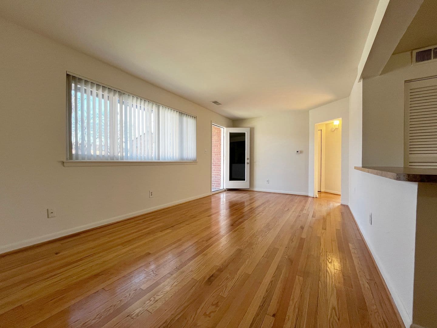 Baltimore Apartment: 4221-4233 Hickory Ave