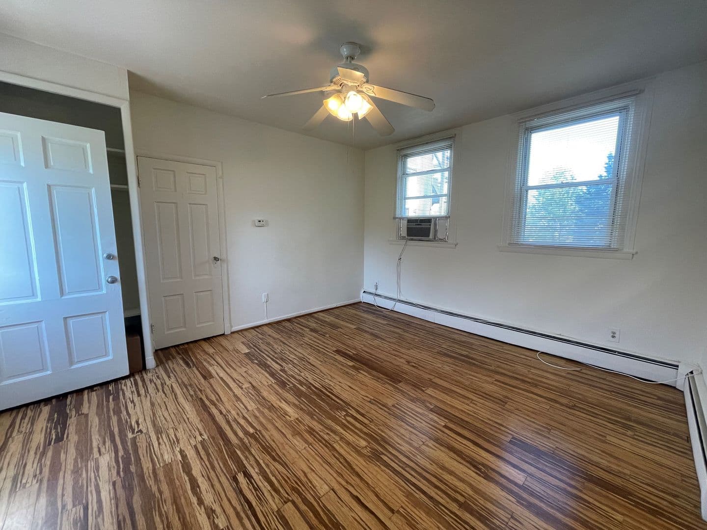 Baltimore Apartment: 2007 Sulgrave Ave