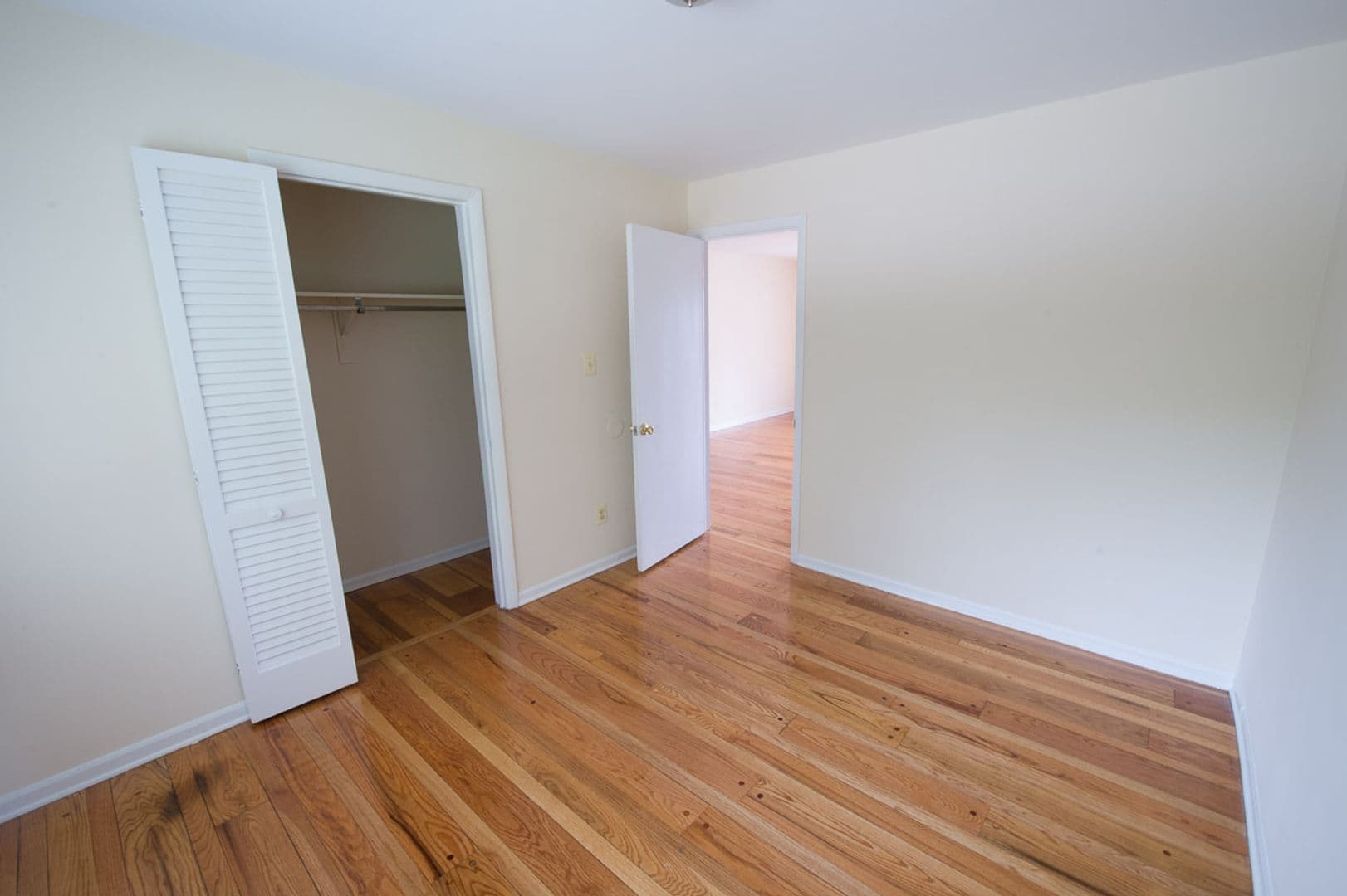Baltimore Apartment: 2900-2926 Taney Rd