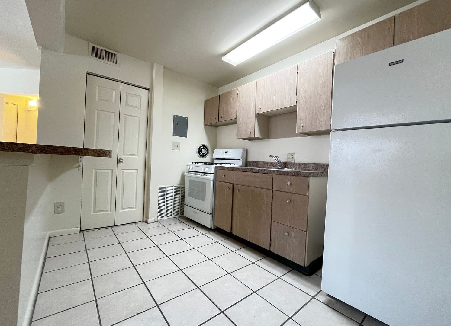 Baltimore Apartment: 4221-4233 Hickory Ave