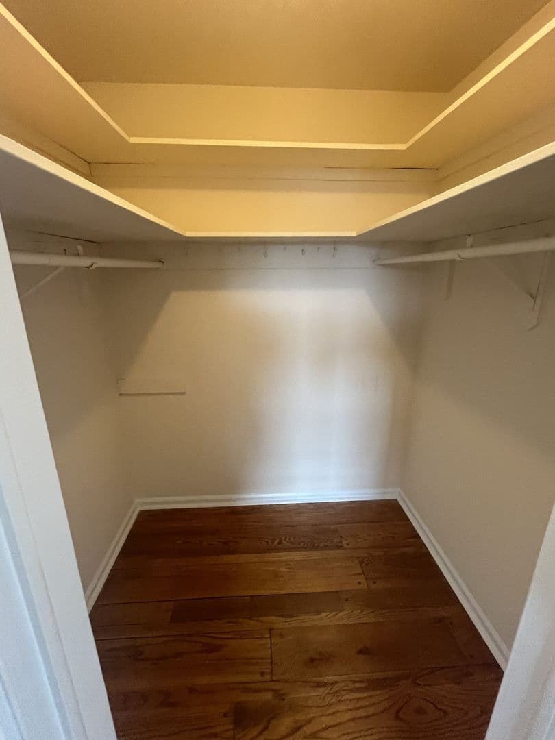 Baltimore Apartment: 2900-2926 Taney Rd