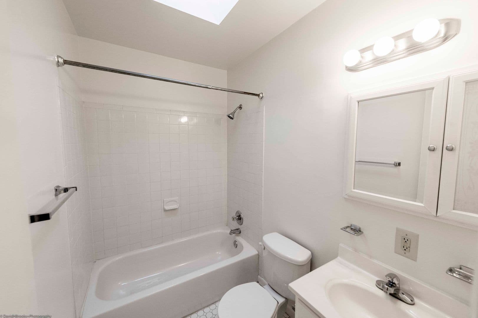 Baltimore Apartment: 2709-2715 Hanson Ave