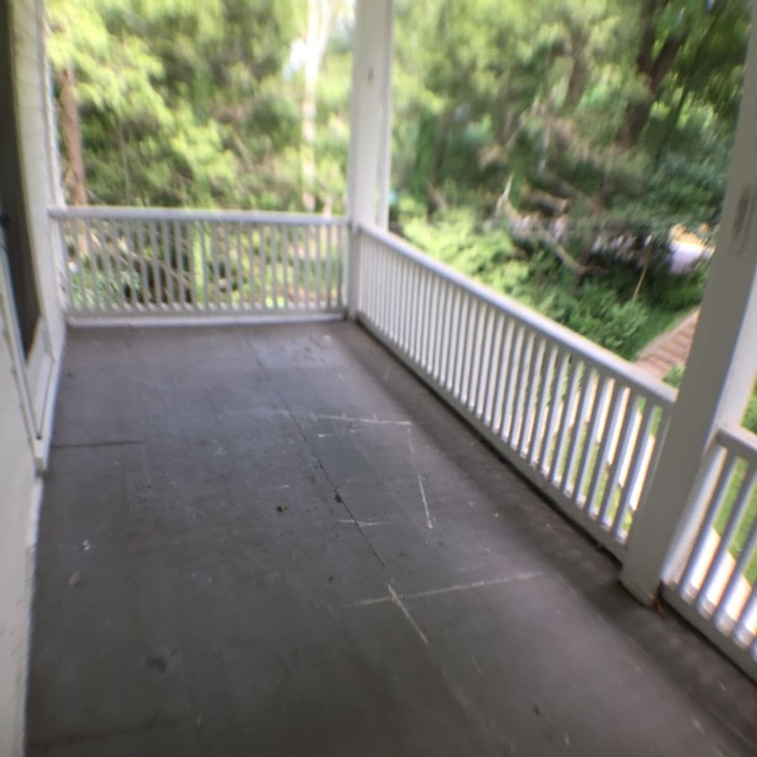 Baltimore Apartment: 1900 Sulgrave Ave