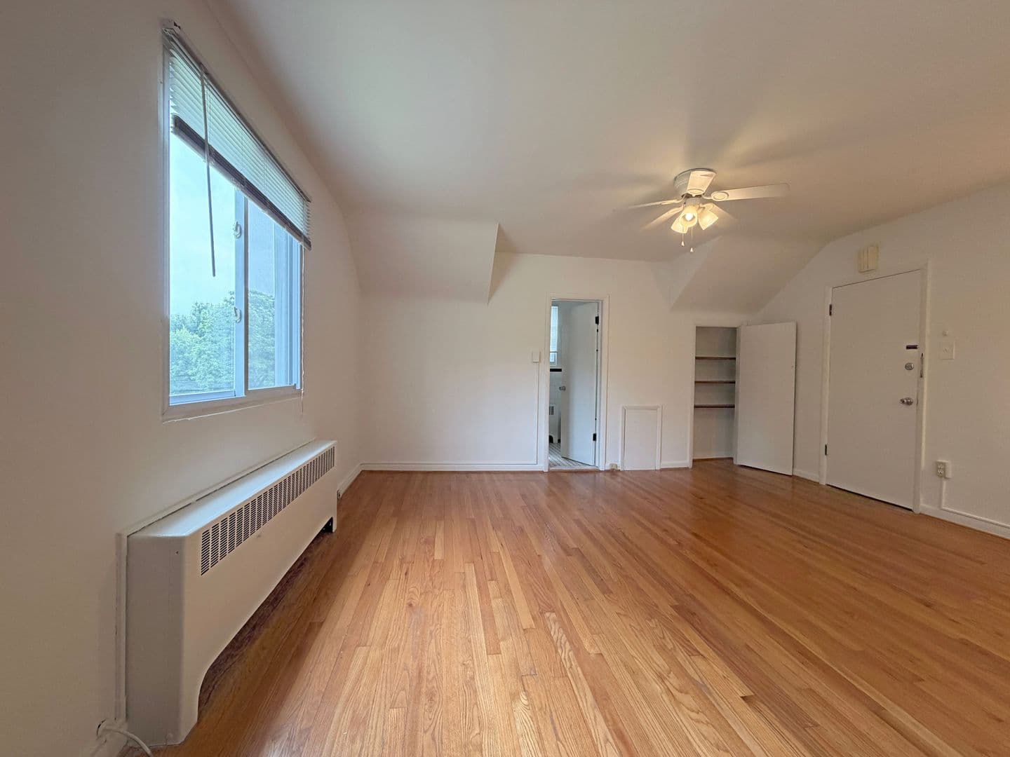 Baltimore Apartment: 5511 Pimlico Rd