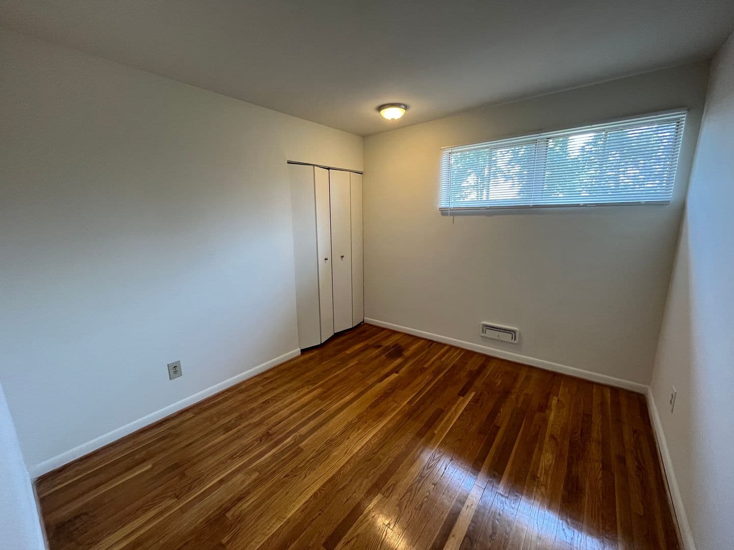 Baltimore Apartment: 2709-2715 Hanson Ave