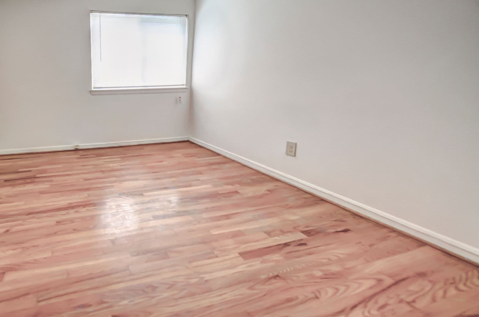 Baltimore Apartment: 4221-4233 Hickory Ave