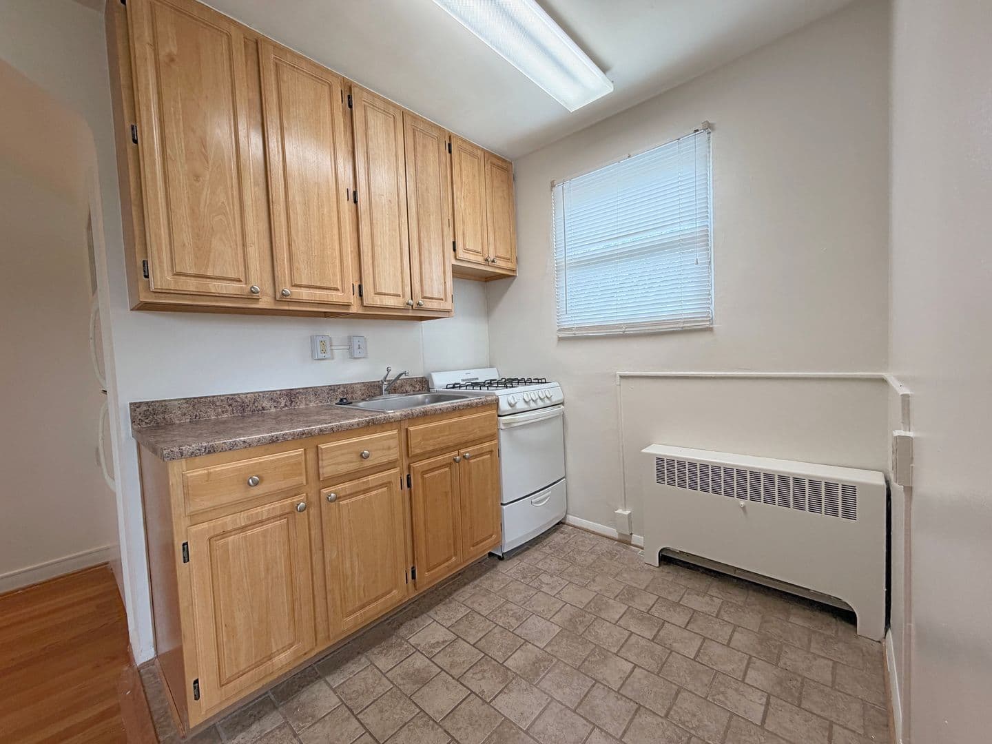 Baltimore Apartment: 5511 Pimlico Rd