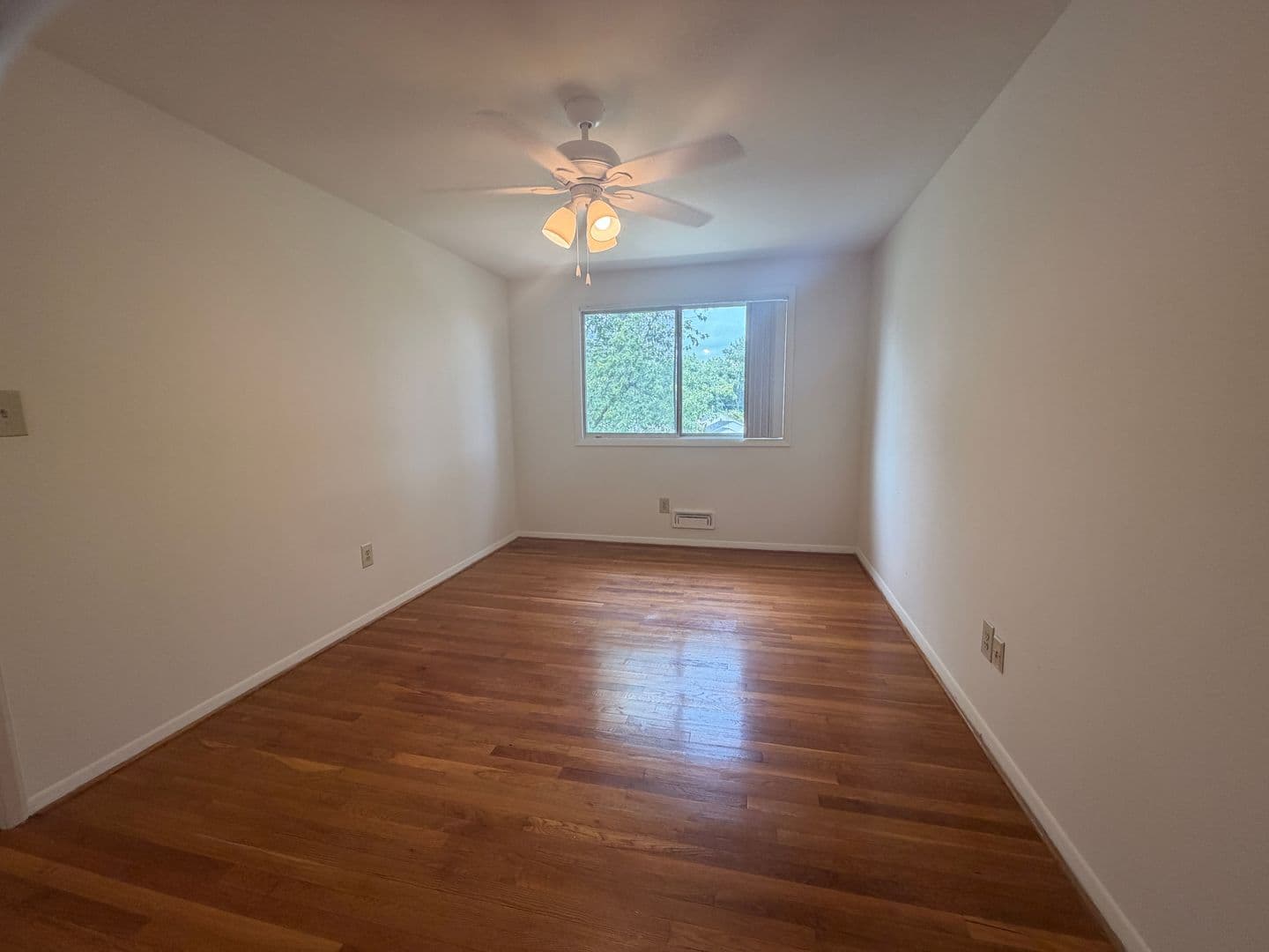 Baltimore Apartment: 2709-2715 Hanson Ave