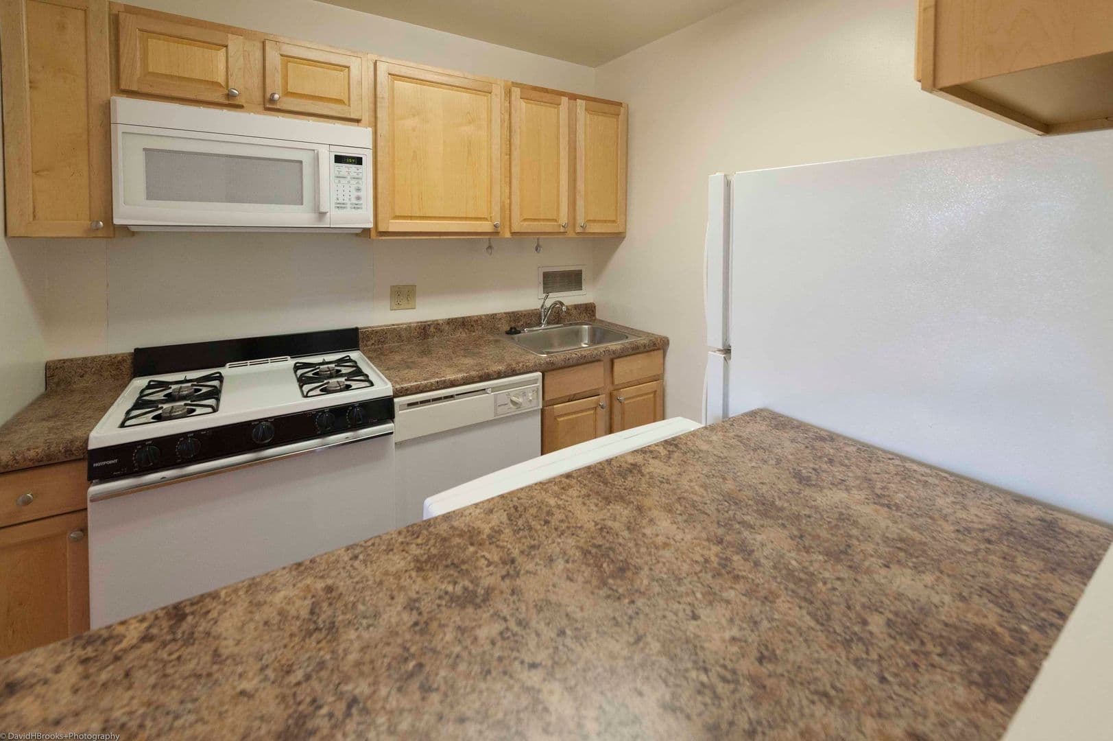 Baltimore Apartment: 2709-2715 Hanson Ave
