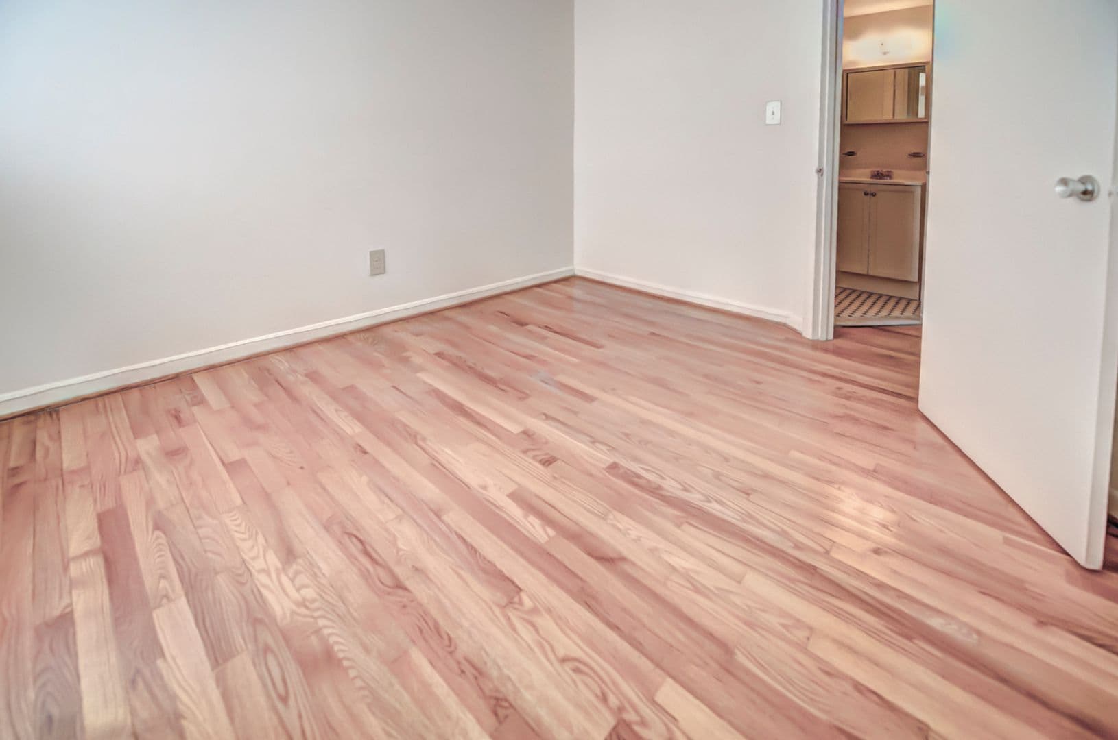 Baltimore Apartment: 4221-4233 Hickory Ave