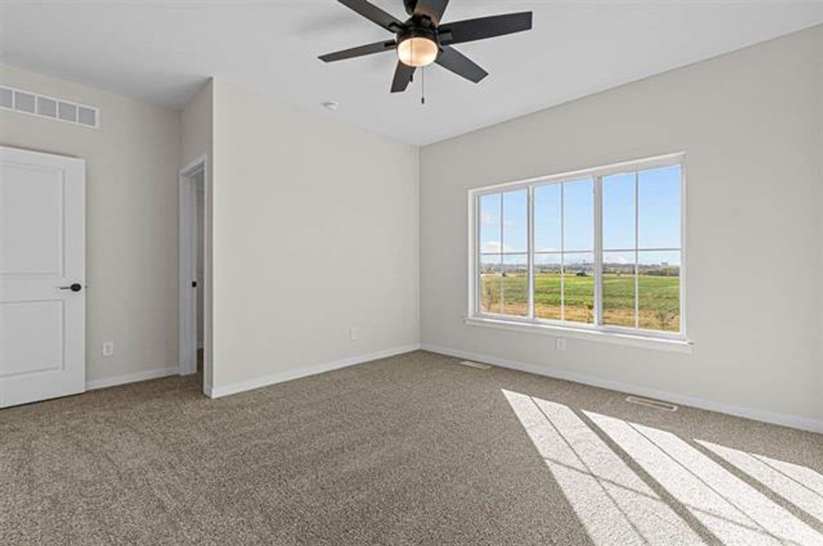 Coralville Townhome: 2896 Eastridge Dr